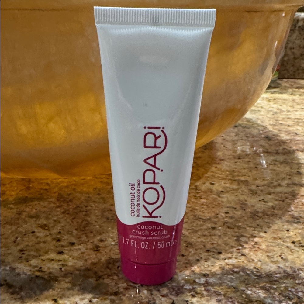 Kopari Coconut Oil Crush Scrub - Pink and White